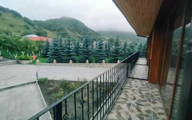 Vardisubani Villa