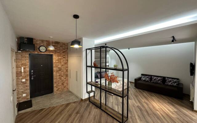 Апартаменты 105 около арбата с видом на горы