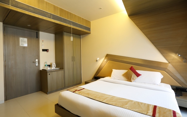 Dragonfly - The Art Hotel