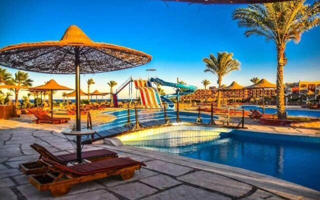 Курортный отель Bliss Nada Beach Resort