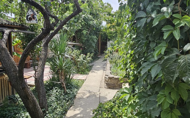 Yanaky Guest House