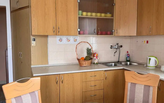 Anora Hotel