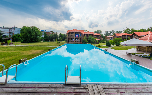 Ozero Divnoe Park-hotel