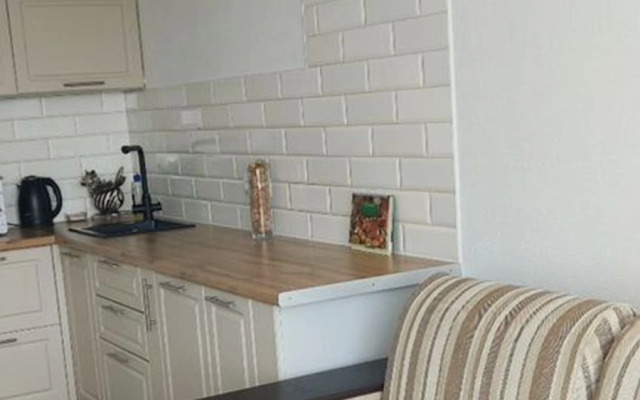 Квартира двуxкомнaтная рядом с лесом