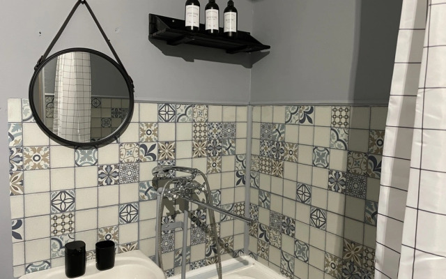 Апартаменты на улице Авиаторов 42