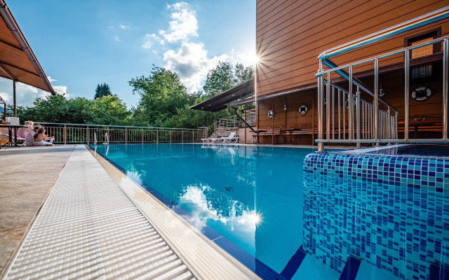 Vals Tsvetov Redance Hotel