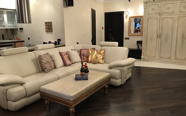 Romantic Arbat Lux Flat