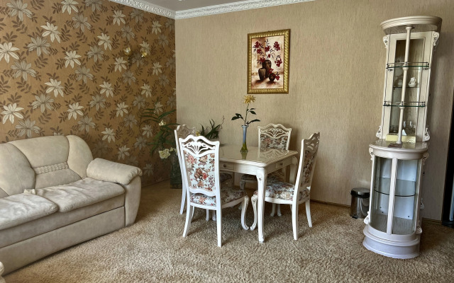Renessans Hotel