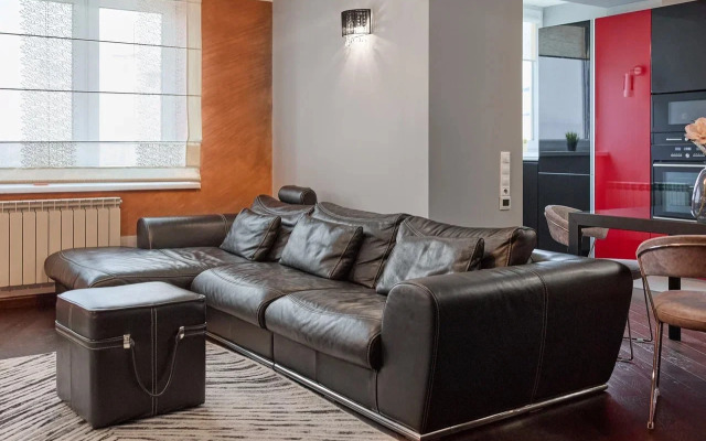 Reverie Vip2000 Apartments