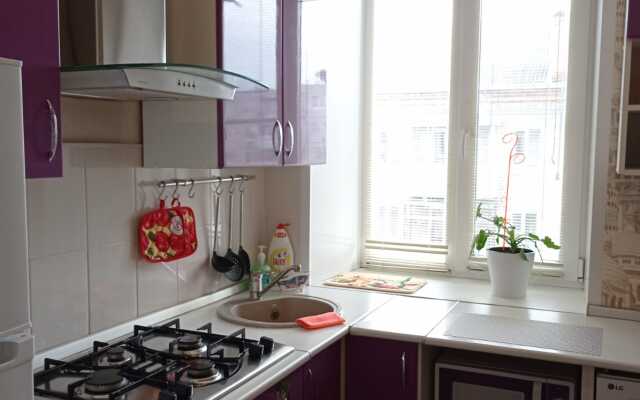 Апартаменты на Баженова 15