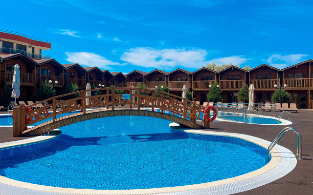 Клуб Отель Золотой Берег