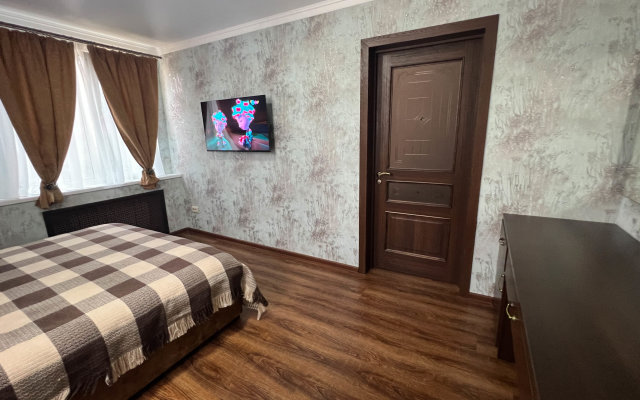 Svoi Guest House