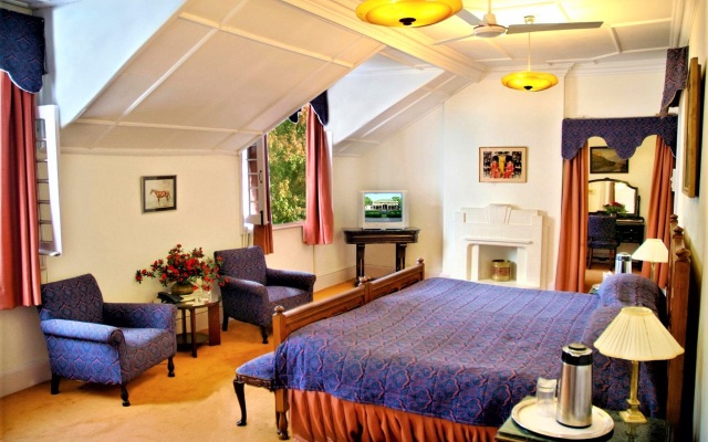 Отель WelcomHeritage Taragarh Palace