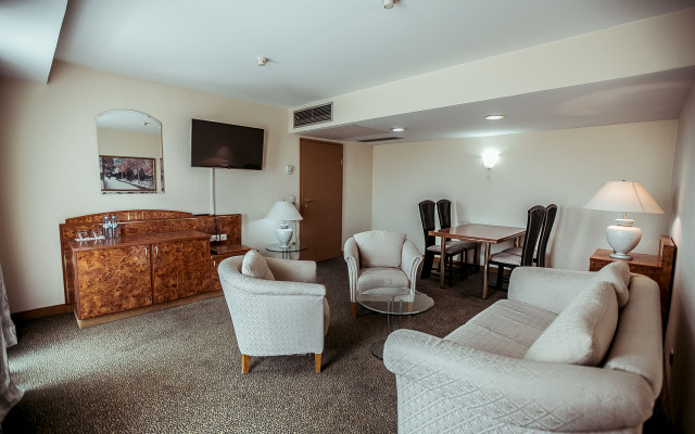 Shodlik Palace Hotel