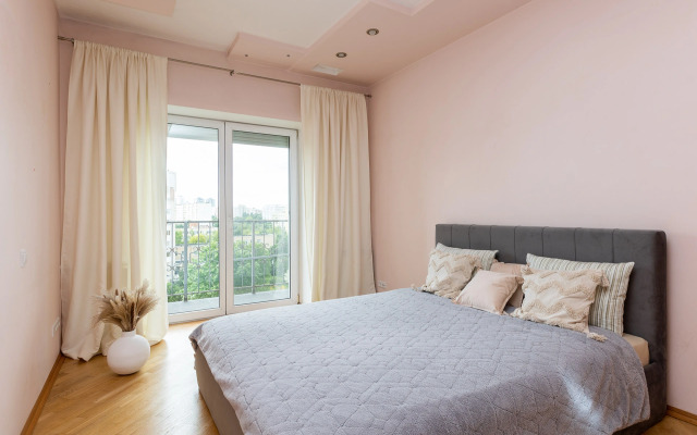 Prostornye V Istoricheskom Tsentre Minska Apartments