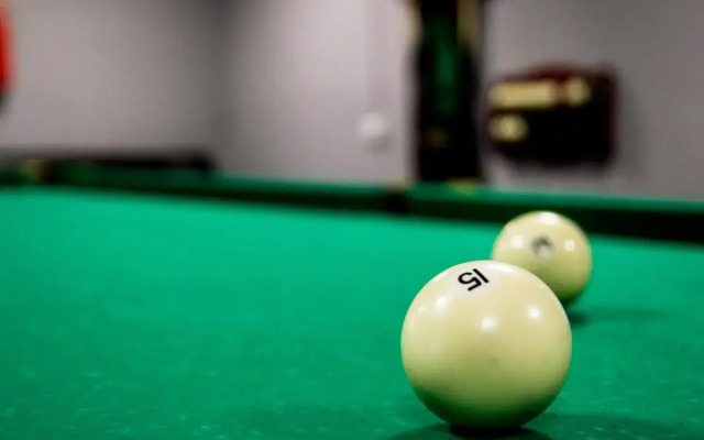 Отель Корона