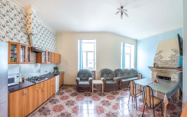 Апартаменты Longstay at Lebedeva 7-9