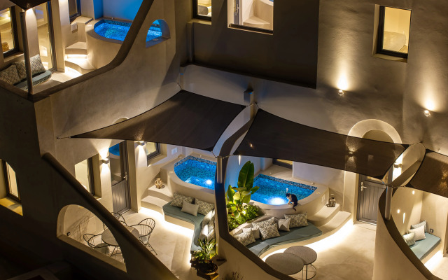 Отель Galaria Serenity Suites