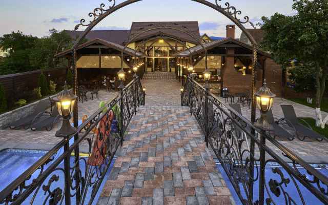 Resort Ambient