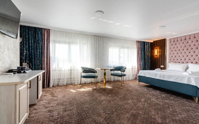 Rim Grand Hotel