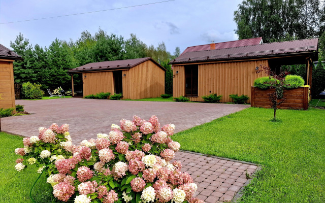 Na Lugovom 42m u reki v centre Zvenigoroda Private House