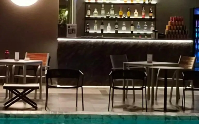 Отель Canalis Suvarnabhumi Airport Hotel