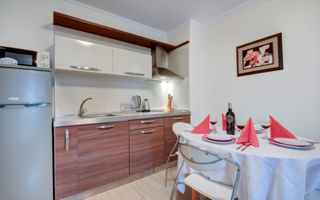 Esteban Apart-Hotel
