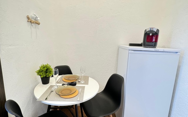 Ryadom S Russkim Muzeem I Mikhaylovskim Zamkom Apartments