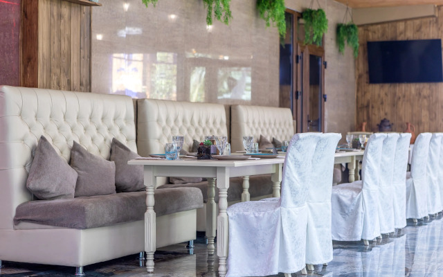 Imperia Hotel