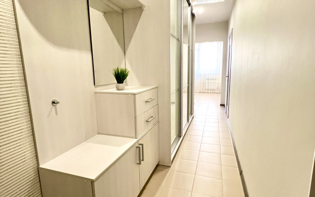 Uutnye Apartamenty v ZK Raduznyj Luks (ul. Solnecnaa 18)