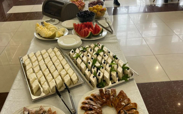 Отель Мона Лиза