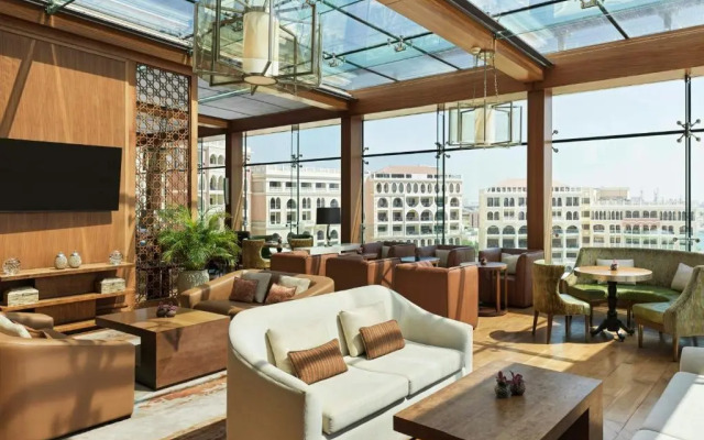 Отель The Ritz-Carlton Abu Dhabi, Grand Canal