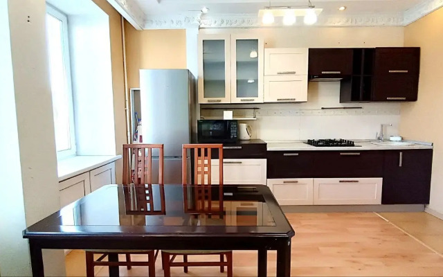 Квартира Уютный Север на Проезде Рыбном 8