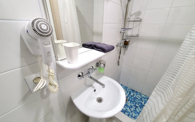 Апартаменты Светлая студия в Петроградской части города