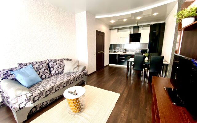 Апартаменты Двухкомнатная Квартира на Притомском