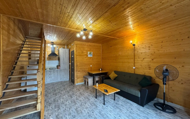 Everest Rest House House