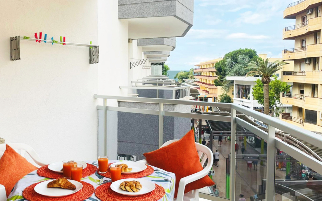 Seaview Retreat Salou Centre Apartments