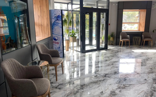 Rush Hotel