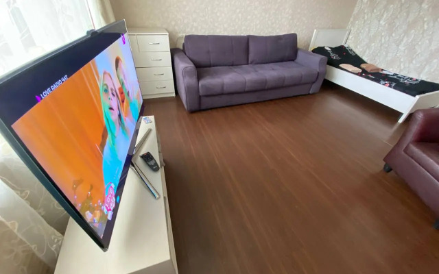 Uyutnaya Kvartira V Zarechenskom Rayone 3 Spalnykh Mesta Flat
