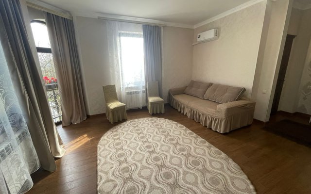 Roza Kavkaza Guest House