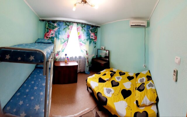 Kottedzh U Morya Guest House