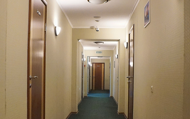 Pribrezhnyij Yarburg Park Hotel
