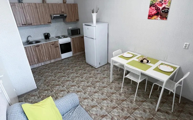 Flat Na Ulitse Novo-Aleksandrovskaya 14