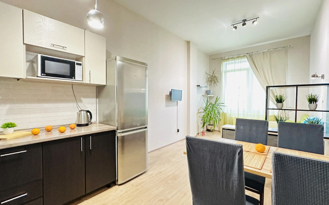 Ujutnaja Evro-dvuhkomnatnaja na 25 jetazhe Flat