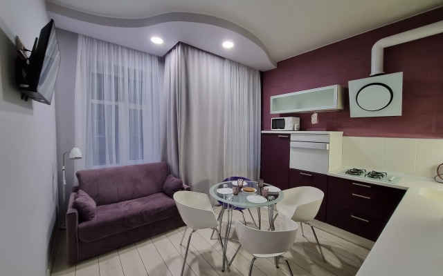 Dlya 7 Chelovek Na Petrogradke S Parkovkoy Apartments