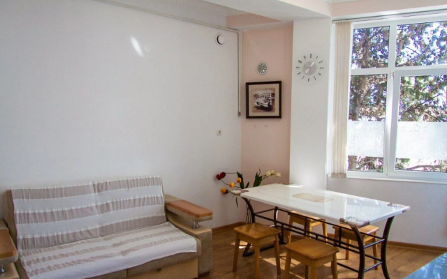 Apartments Uluchshennye Dvukhmestnye S Balkonom 2/2
