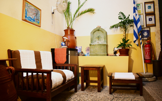 Stoa Rooms Apartments
