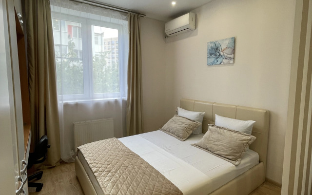 V Atmosfernom Tsentre Nemetskoy Derevni Flat
