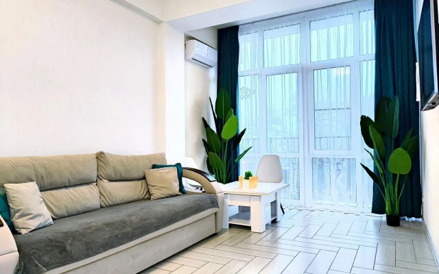 V Tsentpalnom Sochi Flat