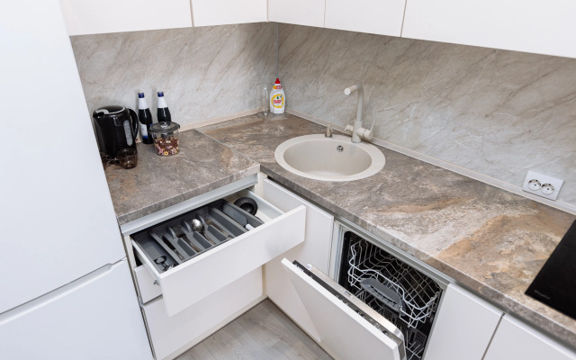 Artilleriyskaya 79 Flat